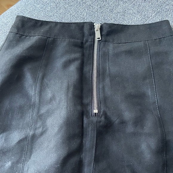 3/22 🧡 Half zip front mini skirt - Picture 3 of 6